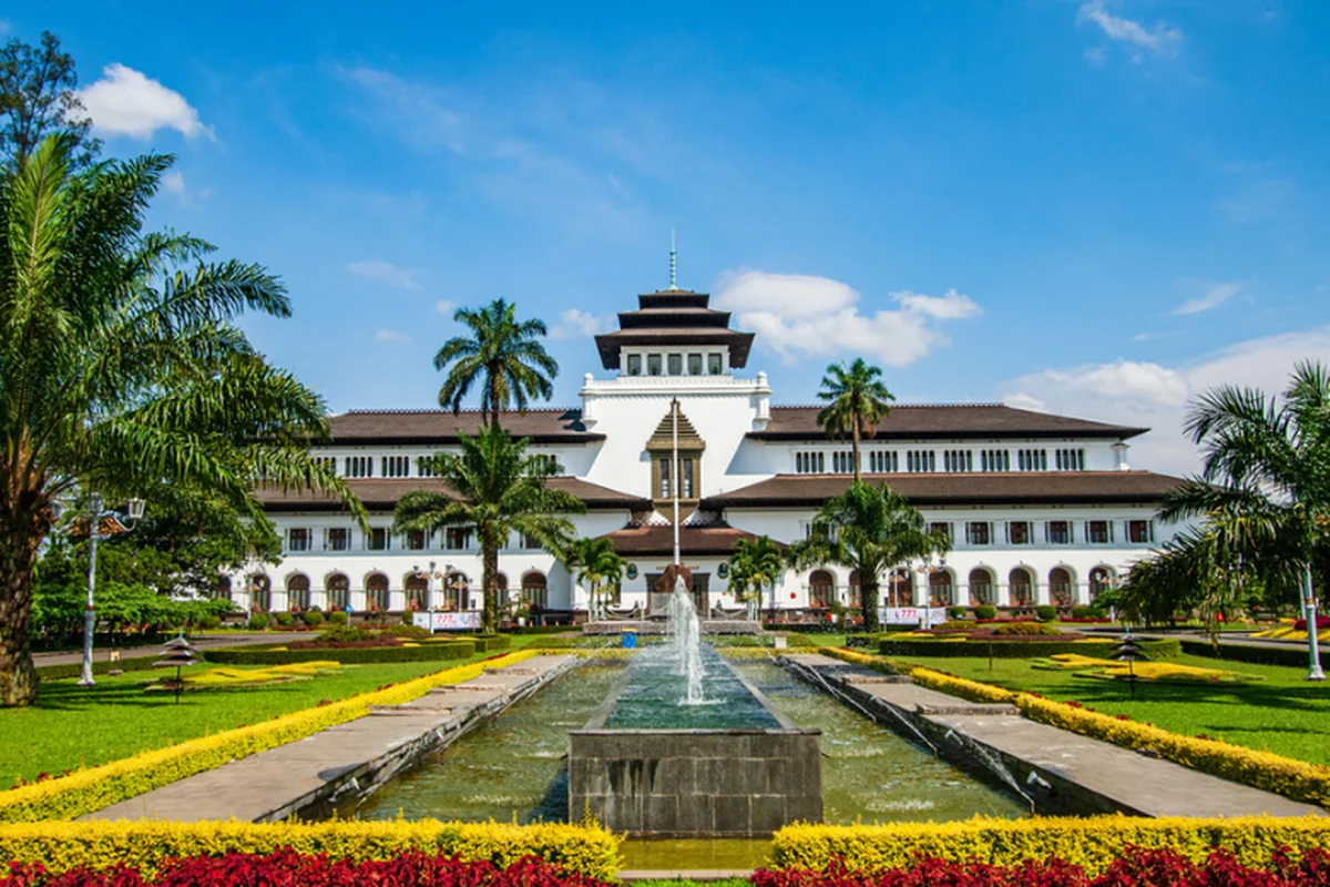 Travel Cirebon Bandung